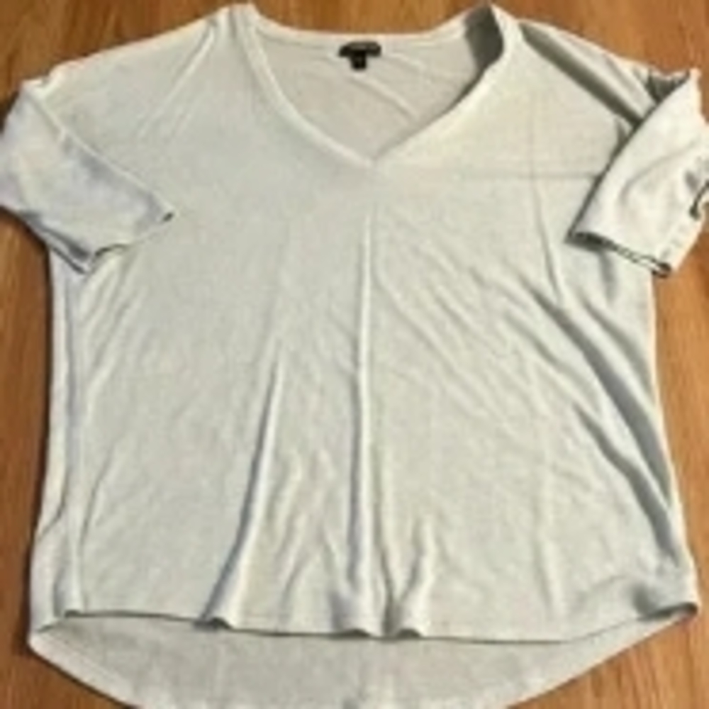 Soft Light Blue V-Neck Short Sleeve Top - Women